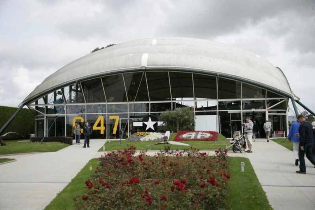 Gite Le C-47 Proche Des Plages Du Debarquement Sainte-Mère-Église المظهر الخارجي الصورة